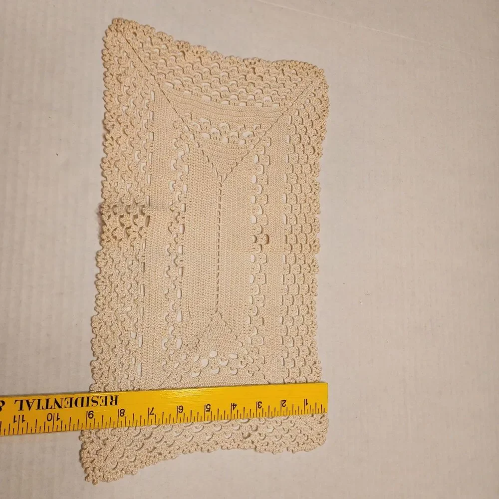 Rectangular handmade crocheted doilie 15.75 in x 9 in